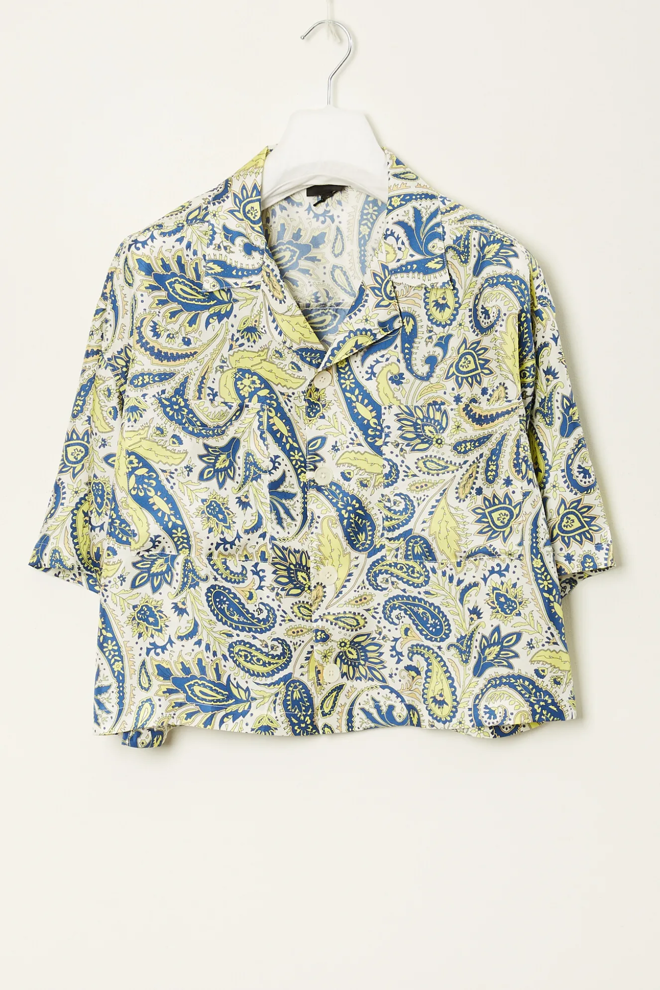 bananatime_cropped_hawaii_0-1.webp Bananatime Cropped hawaiian shirt