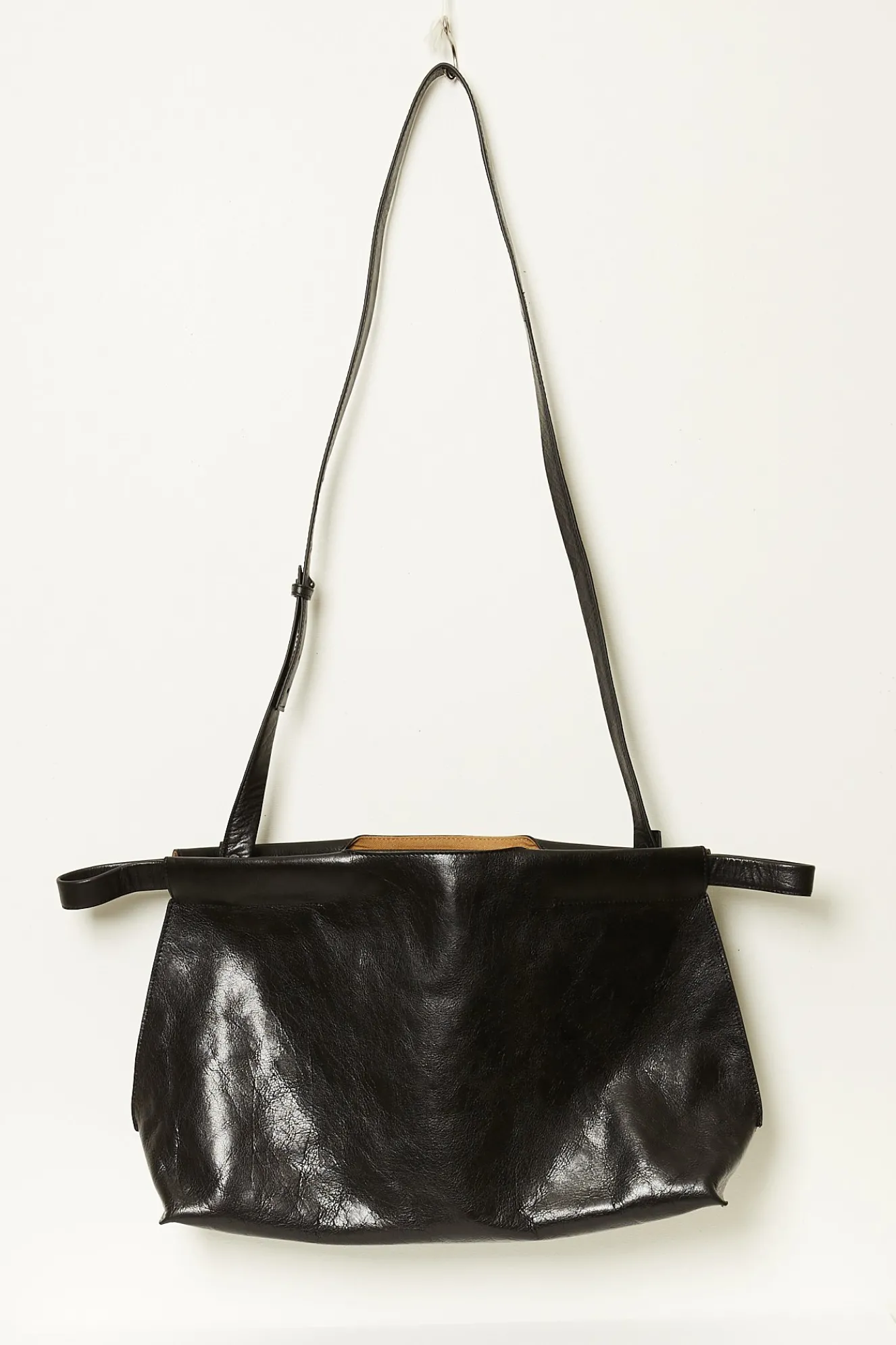 bea_mombaers_shopper_midi_1.webp Bea Mombaers Shopper midi