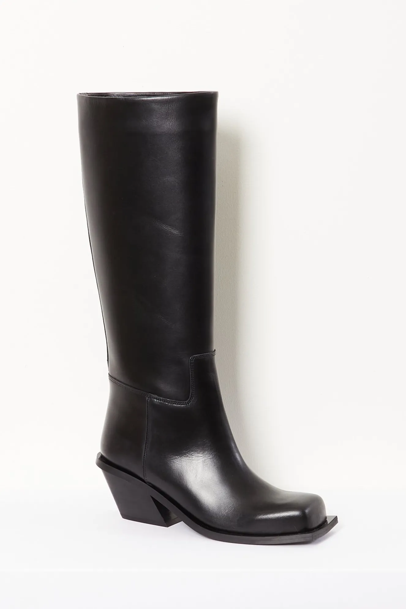 blondine_knee_boots_1.webp Blondine knee boots