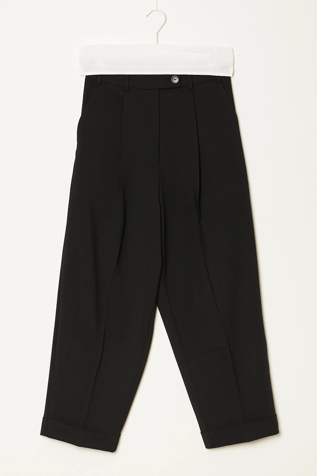 cordera_tailoring_masculi_0-1.webp Cordera Tailoring masculine pants