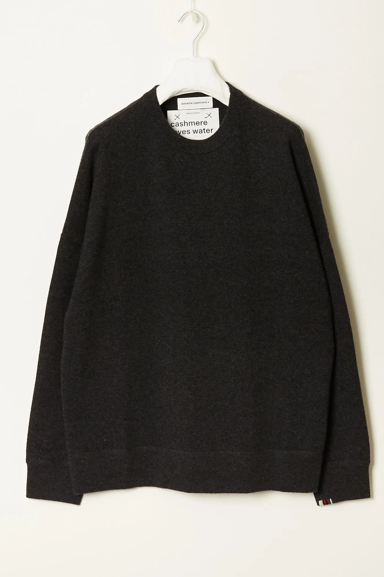extreme_cashmere_n_sweat__0-1.webp Extreme cashmere n°315 sweat cashmere sweater