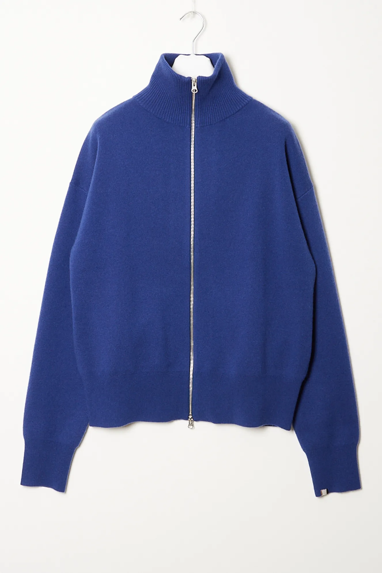 extreme_cashmere_n_xtra_o_0.webp Extreme cashmere n°319 Xtra out cardigan