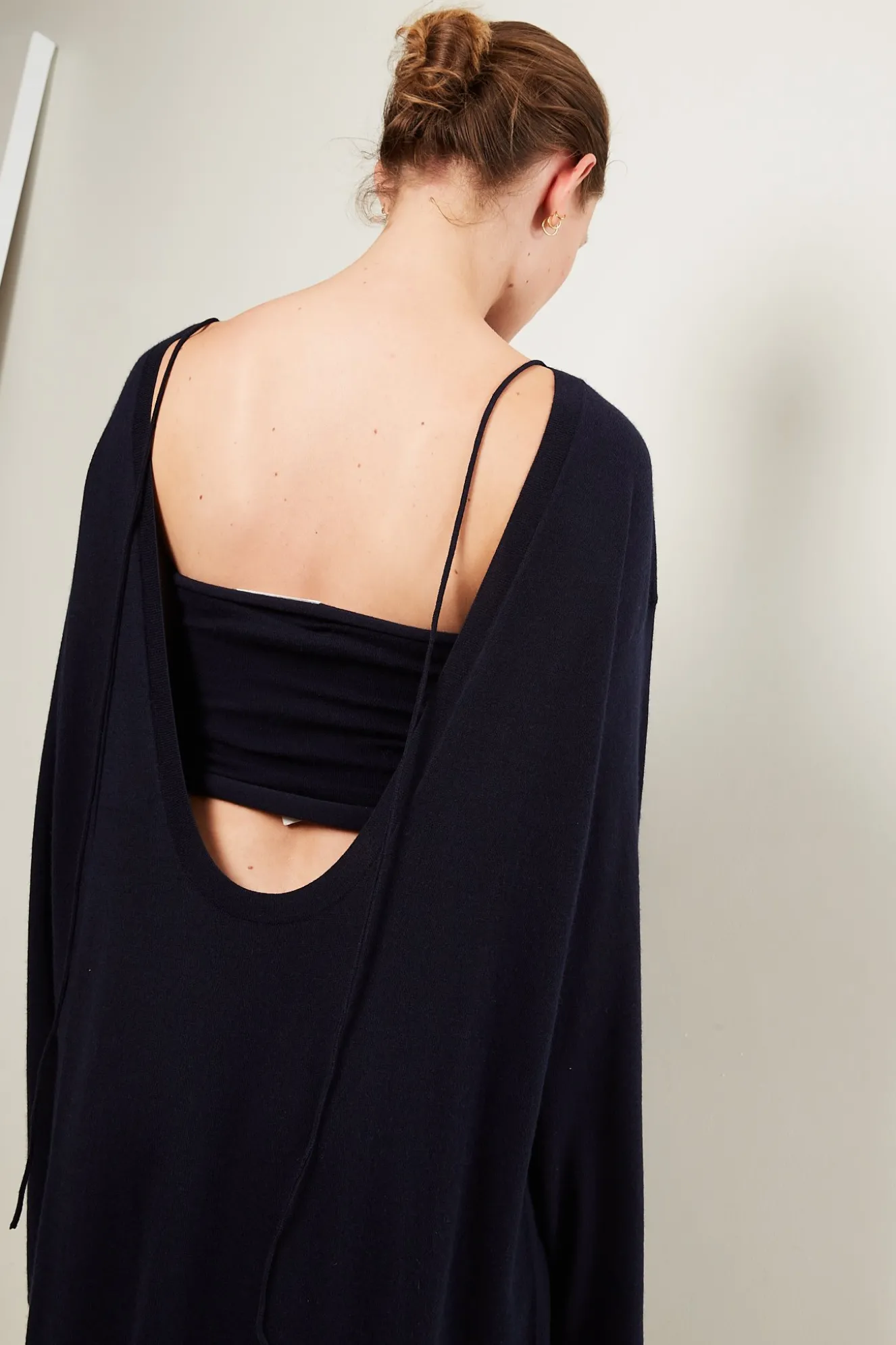 extreme_cashmere_scoop_dr_4.webp Extreme cashmere Scoop dress