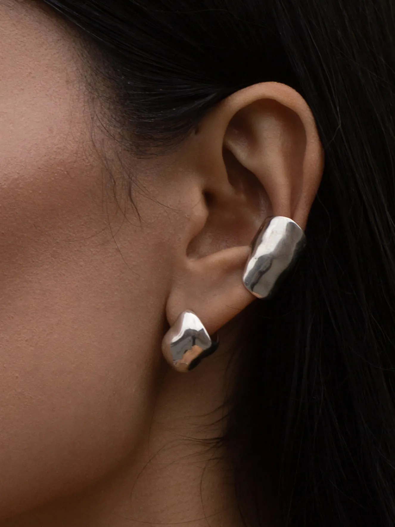 faris_bubble_ear_cuff_lar_0.webp Faris Bubble ear cuff large