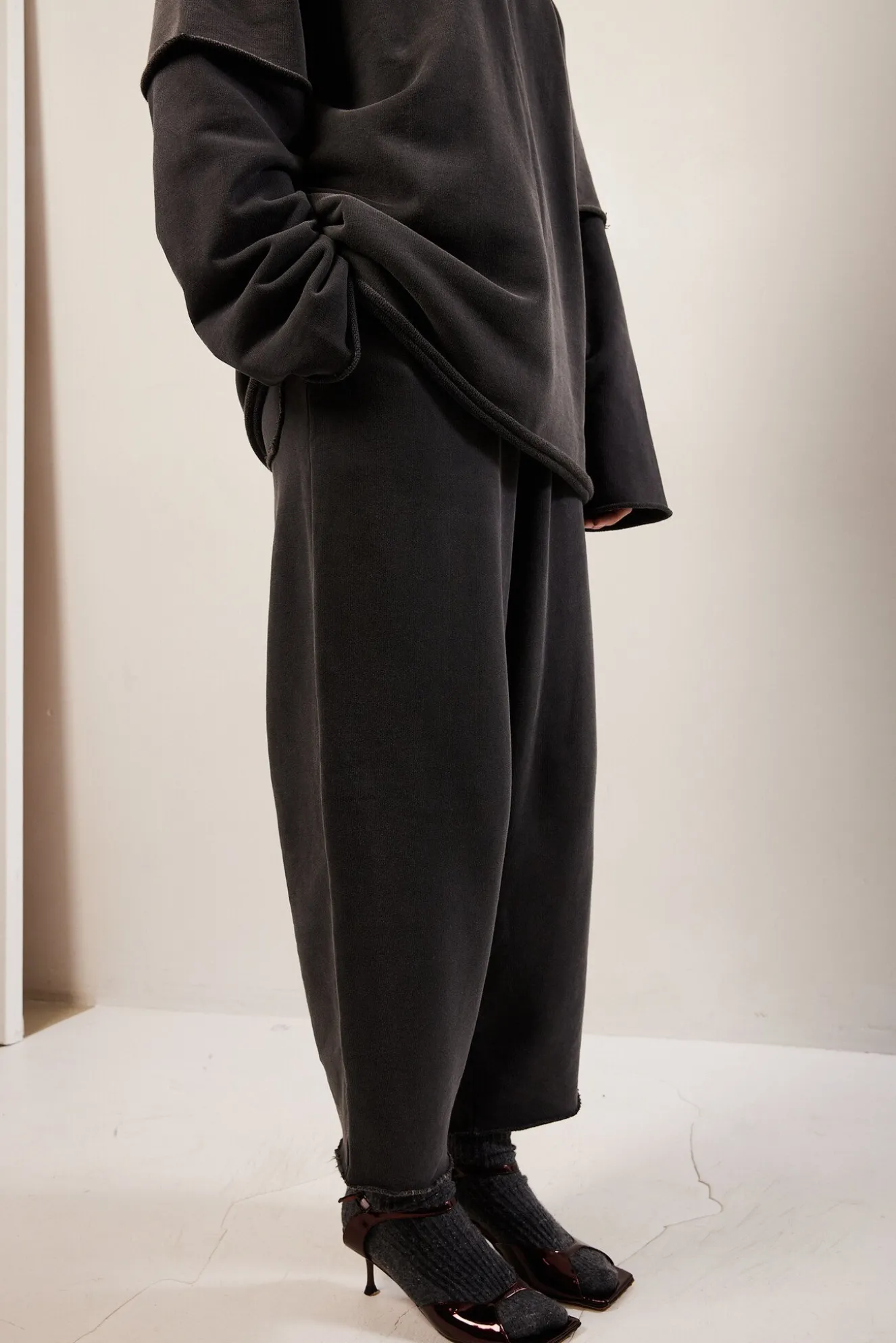 helmut_lang_gd_cocoon_jog_2.webp Helmut Lang GD cocoon jogger