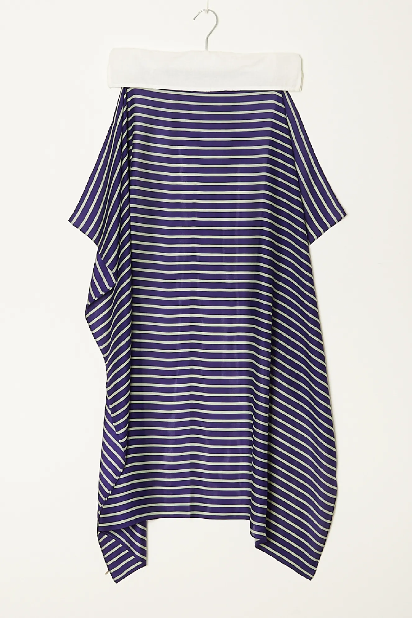 indress_james_silk_scarf_0.webp inDRESS James silk scarf