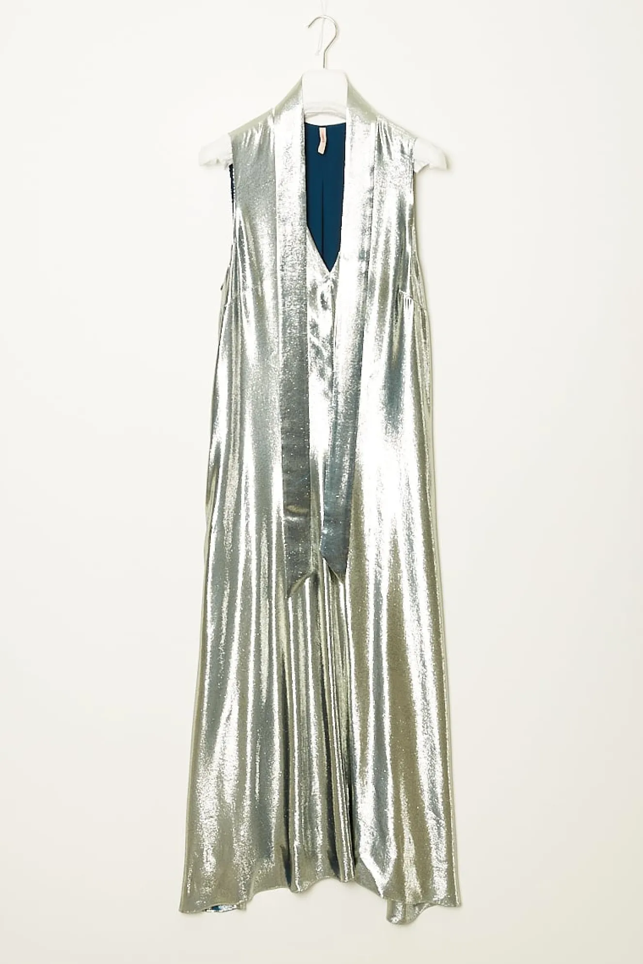 indress_manque_shiny_vnec_0.webp inDRESS Manque shiny v-neck dress