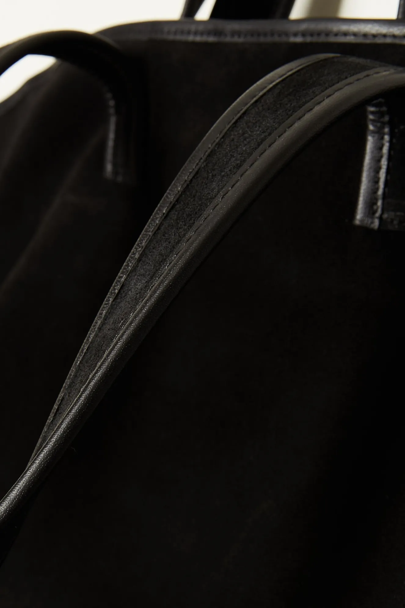 kassl_tote_suede_2-1.webp KASSL Tote suede