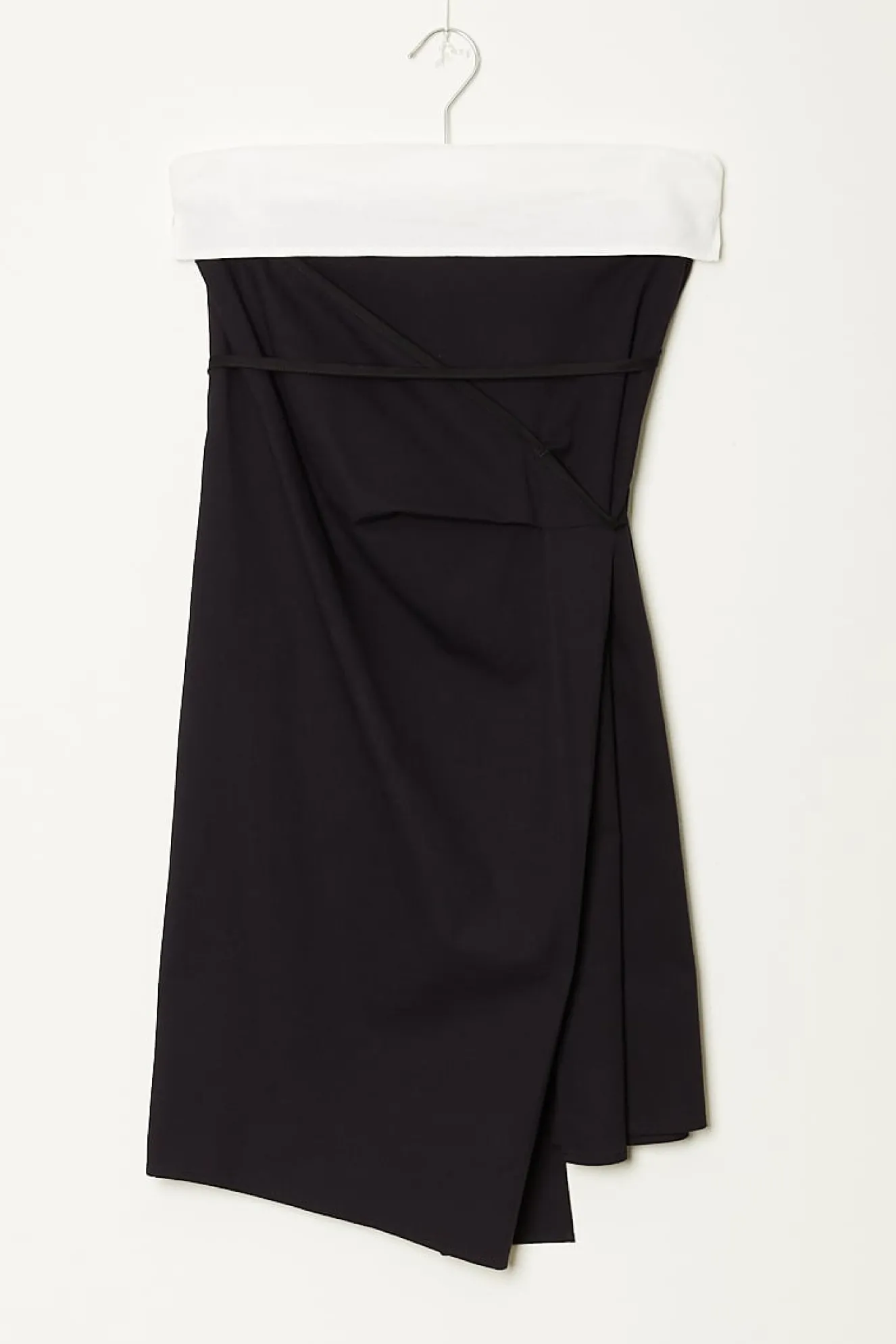 lemaire_asymmetrical_tied_0.webp Lemaire Asymmetrical tied skirt