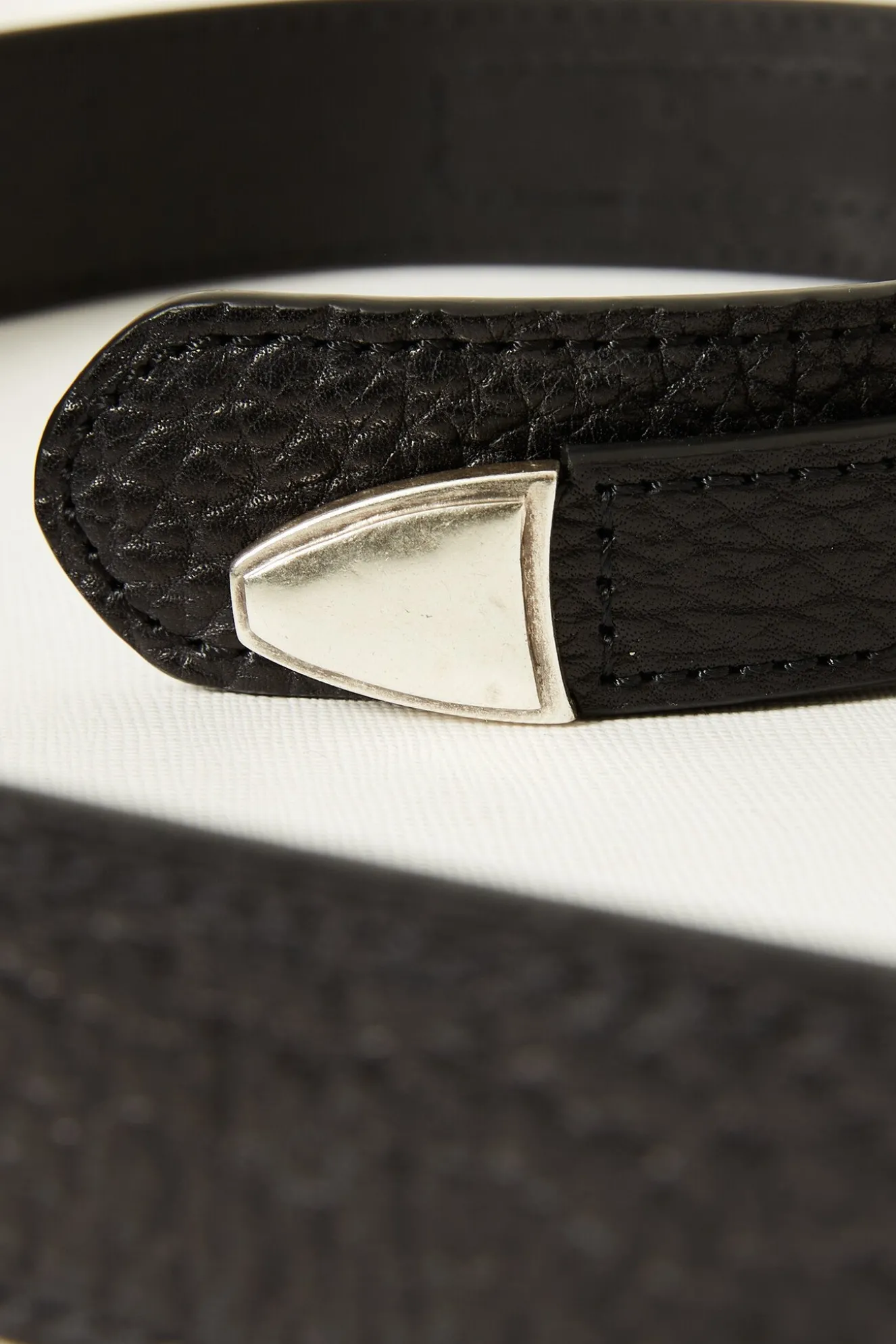 lemaire_minimal_western_b_2.webp Lemaire Minimal western belt