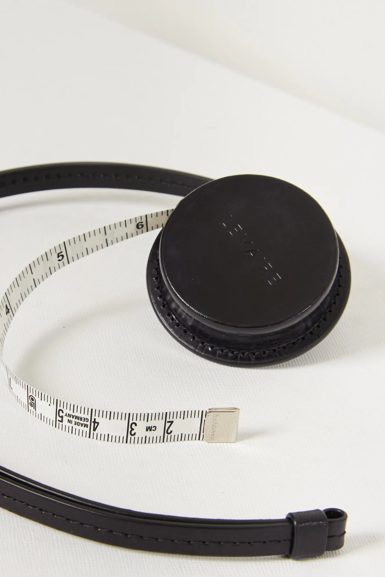 lemaire_molded_tape_neckl_0.webp Lemaire Molded tape necklace