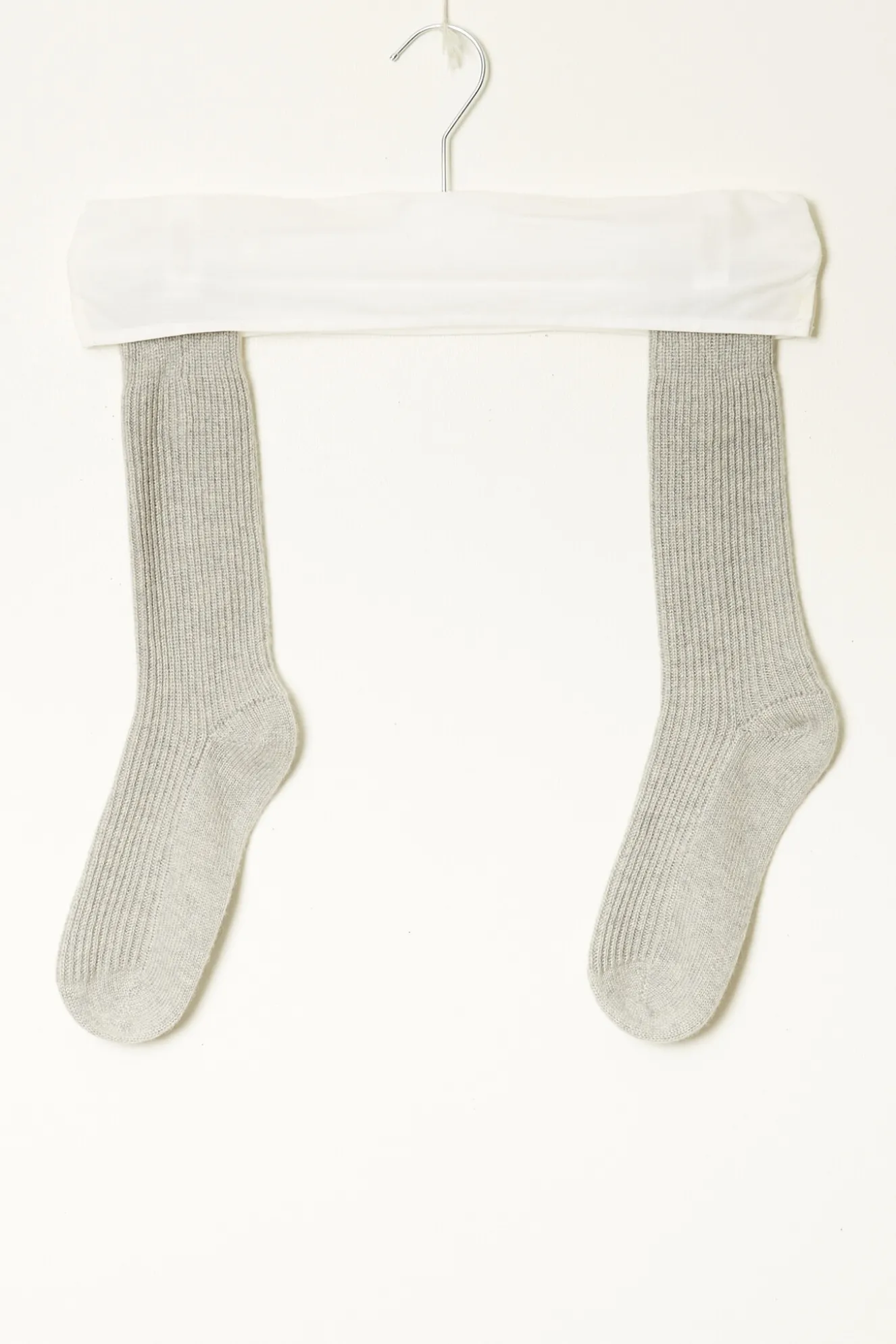 lisa_yang_zera_socks_0.webp Lisa Yang Zera socks