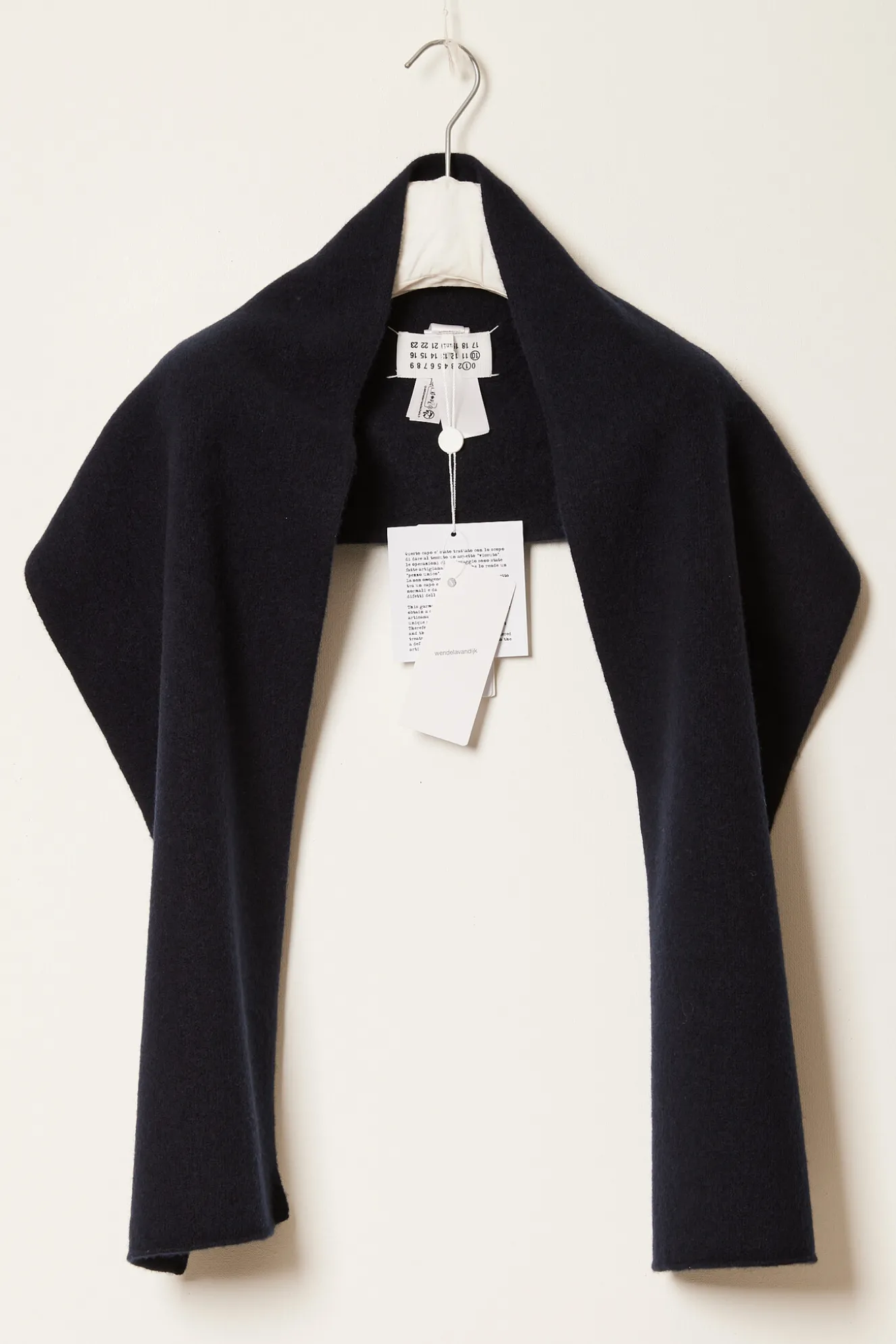 maison_margiela_stem_scar_0.webp Maison Margiela S50TE0107M13091 scarve