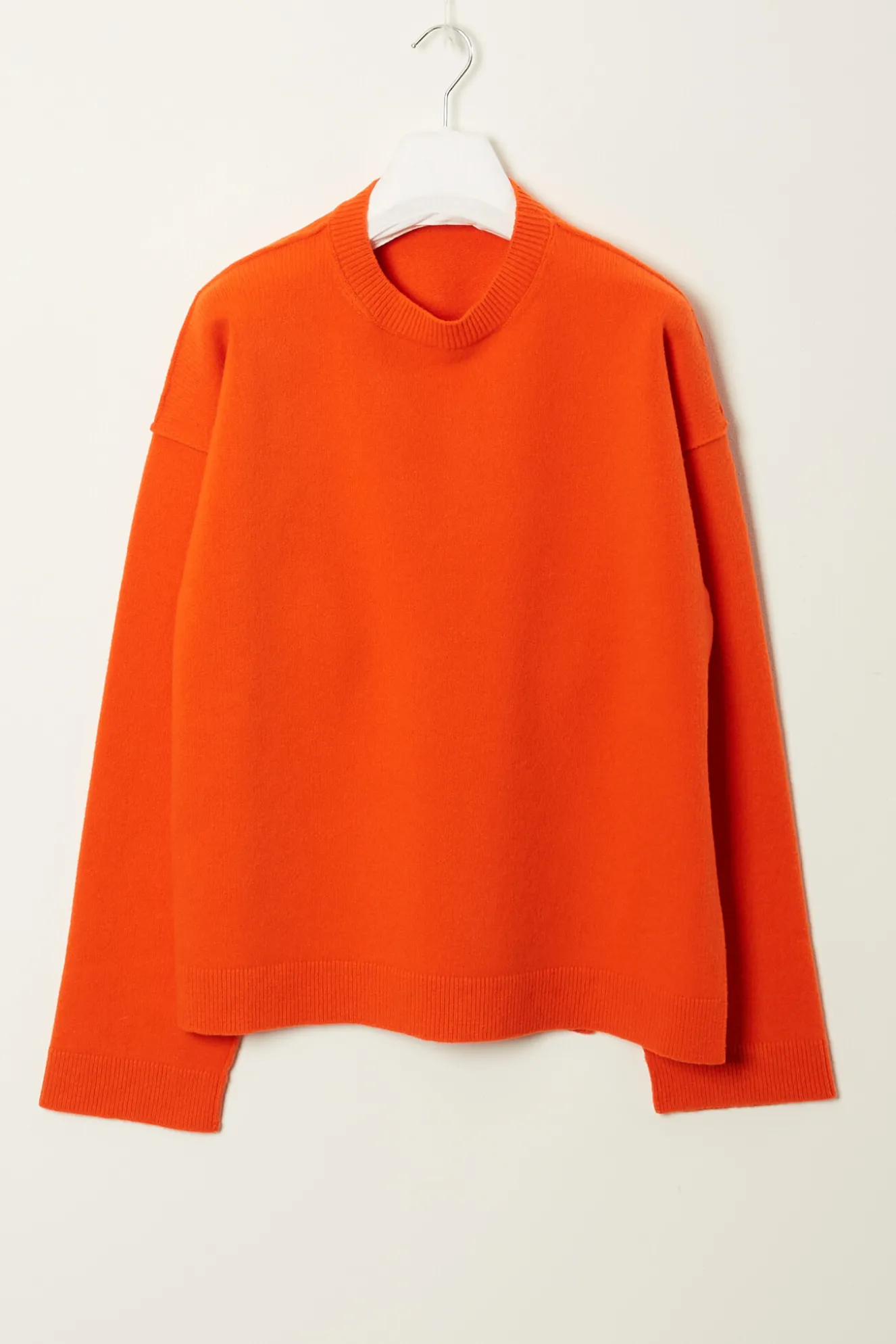 sofie_dhoore_maan_cneck_l_0.webp Sofie d'Hoore MAAN c-neck ls sweater