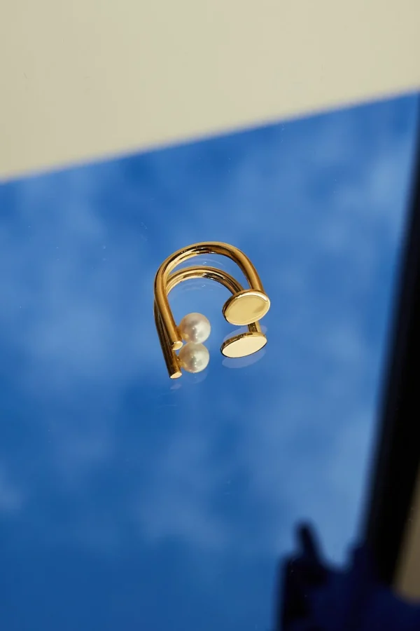 Studio Collect Discus ring with pearl