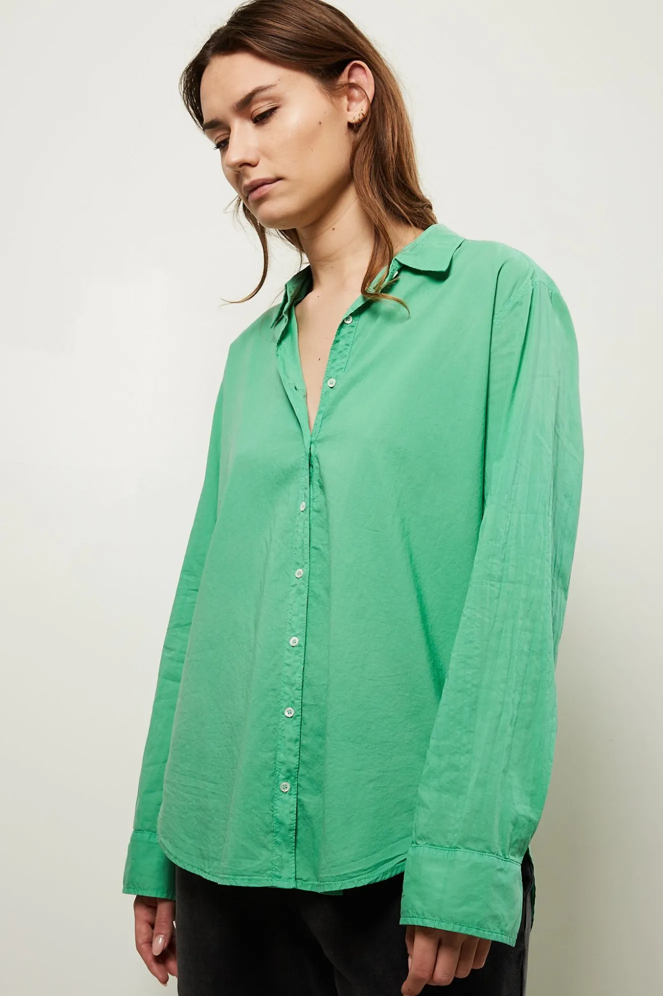 xirena_beau_cotton_poplin_3-1.webp Xirena Beau cotton poplin shirt